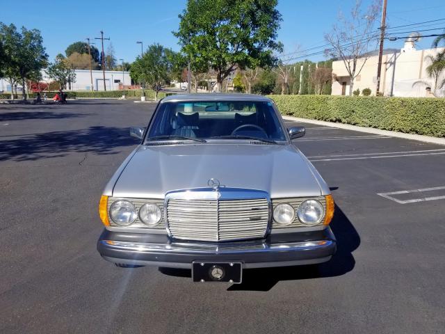 00012313012112029 - 1979 MERCEDES-BENZ 300D SILVER photo 2