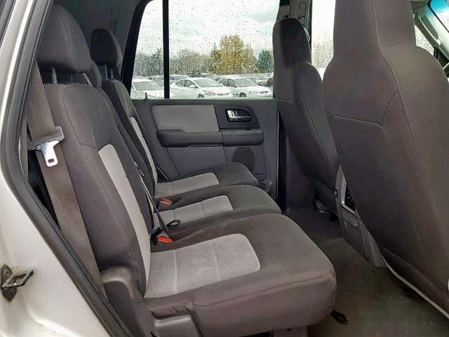 1FMPU16575LA50519 - 2005 FORD EXPEDITION SILVER photo 6