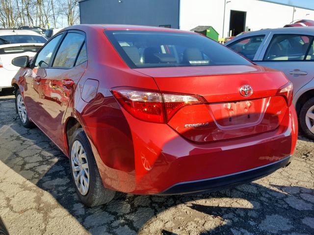 2T1BURHE5JC066780 - 2018 TOYOTA COROLLA L RED photo 3