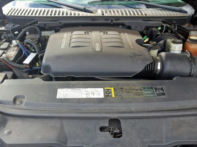 5LMFU28R94LJ15660 - 2004 LINCOLN NAVIGATOR Schwarz Foto 7