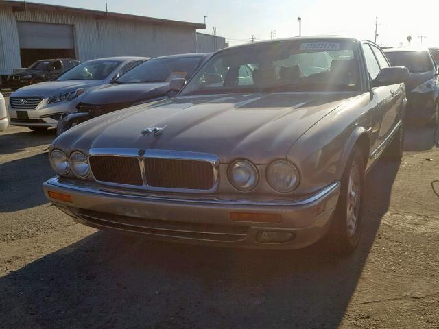 SAJHX1243VC795198 - 1997 JAGUAR XJ6 BEIGE photo 2