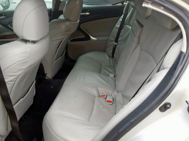 JTHBK262772049734 - 2007 LEXUS IS 250 SILVER photo 6