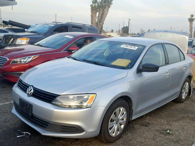 3VW2K7AJ0EM236247 - 2014 VOLKSWAGEN JETTA BASE GRAY photo 2