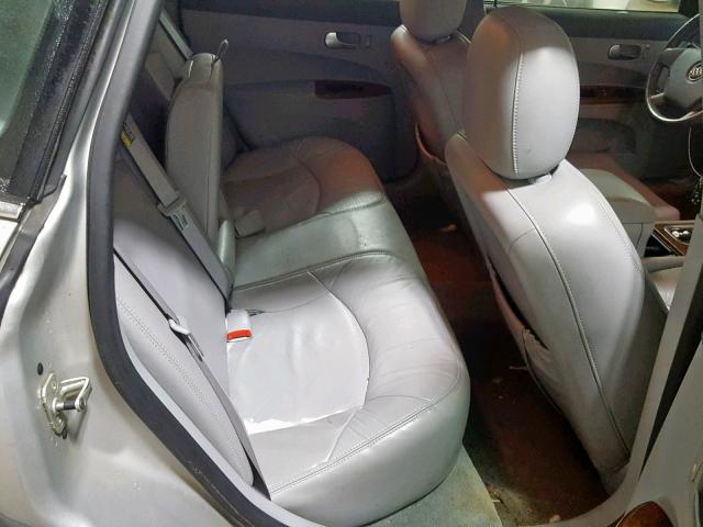 2G4WD532651279776 - 2005 BUICK LACROSSE C SILVER photo 6