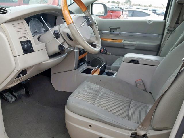 1A8HX58N27F507008 - 2007 CHRYSLER ASPEN LIMI 白色 照片 5