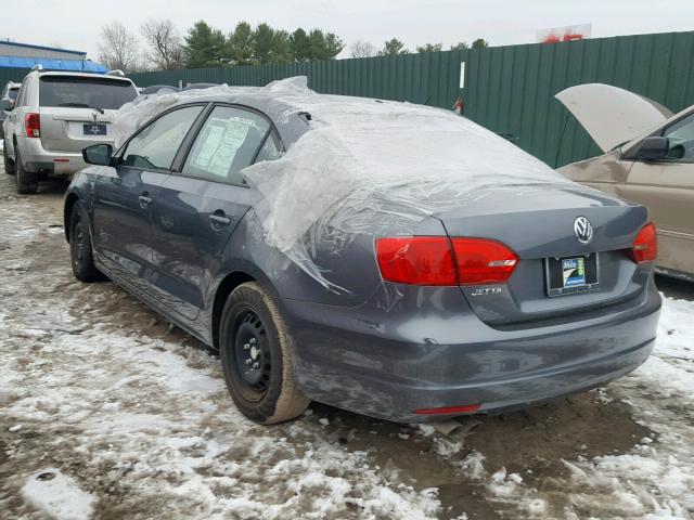 3VW2K7AJ3EM304606 - 2014 VOLKSWAGEN JETTA BASE GRAY photo 3