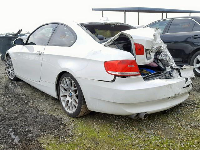 WBAWV13519P123090 - 2009 BMW 328 I SULE WHITE photo 3