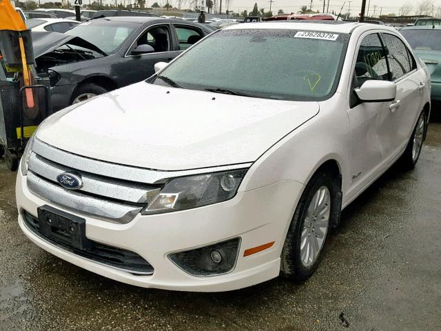 3FADP0L33BR184801 - 2011 FORD FUSION HYB WHITE photo 2