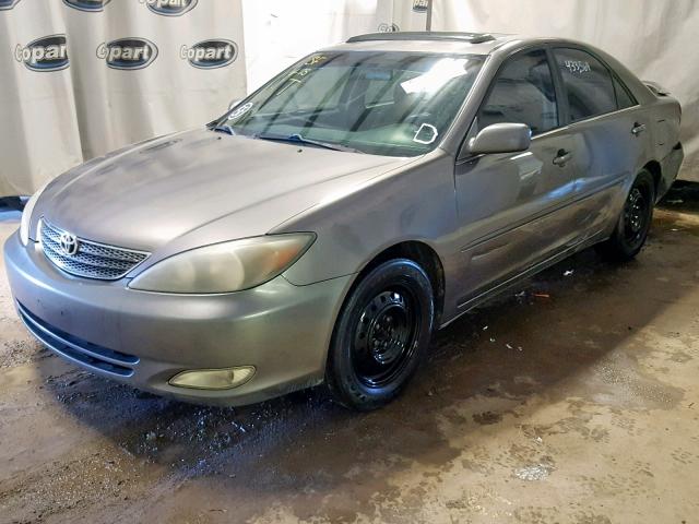 4T1BE32K04U839523 - 2004 TOYOTA CAMRY LE GRAY photo 2