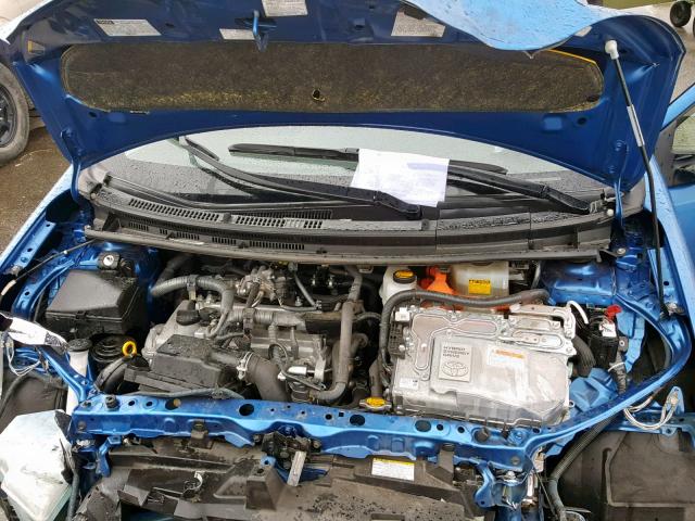 JTDKDTB3XF1587249 - 2015 TOYOTA PRIUS C 蓝色 照片 7