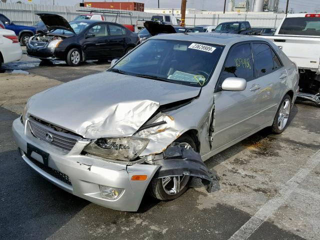 JTHBD182010020113 - 2001 LEXUS IS 300 SILVER photo 2