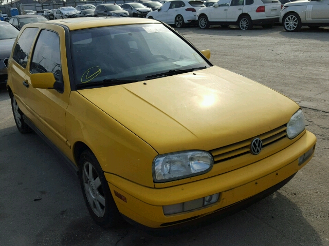 3VWHD81H6WM218537 - 1998 VOLKSWAGEN GTI VR6 YELLOW photo 1