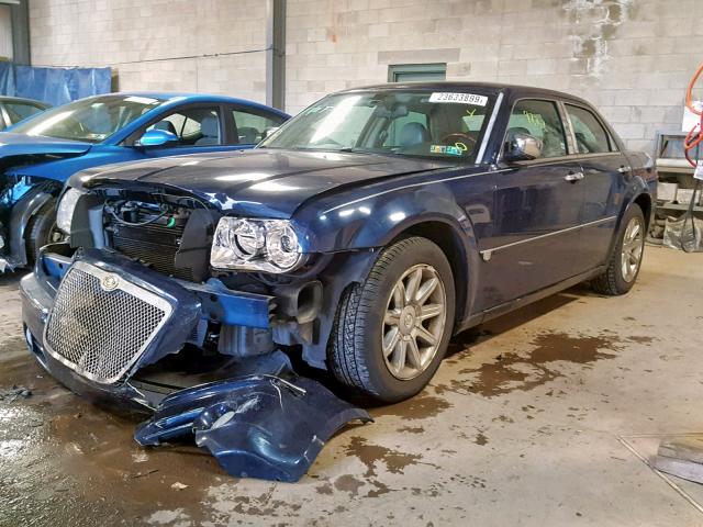 2C3JA63H95H620598 - 2005 CHRYSLER 300C BLUE photo 2