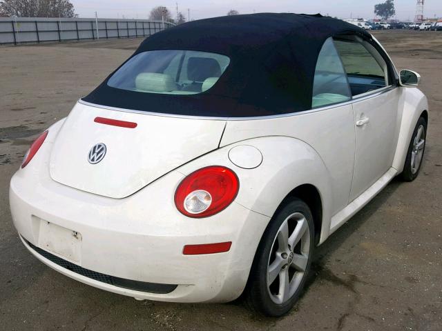 3VWFG31Y27M410637 - 2007 VOLKSWAGEN NEW BEETLE Weiß Foto 4