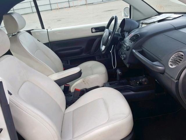 3VWFG31Y27M410637 - 2007 VOLKSWAGEN NEW BEETLE Weiß Foto 5
