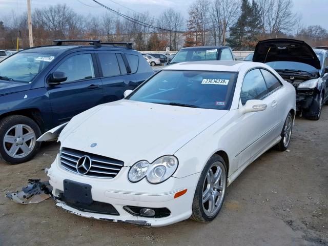 WDBTJ75J94F119106 - 2004 MERCEDES-BENZ CLK 500 WHITE photo 2