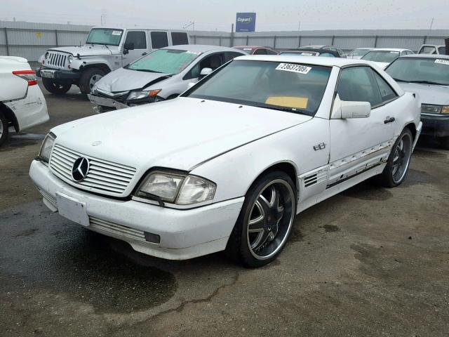 WDBFA66E1NF038711 - 1992 MERCEDES-BENZ 500 SL WHITE photo 2