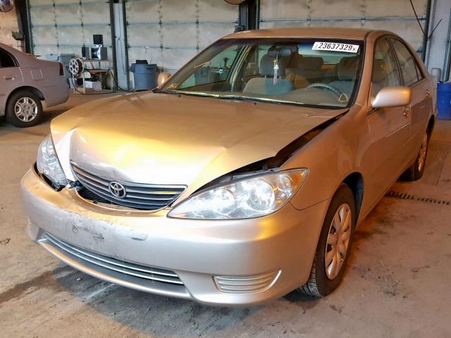 4T1BE32KX6U683820 - 2006 TOYOTA CAMRY LE GOLD photo 2