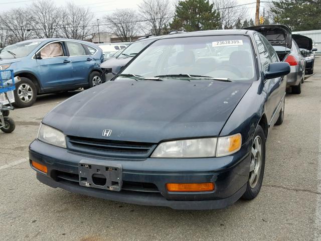 1HGCD5651SA164065 - 1995 HONDA ACCORD EX GREEN photo 2