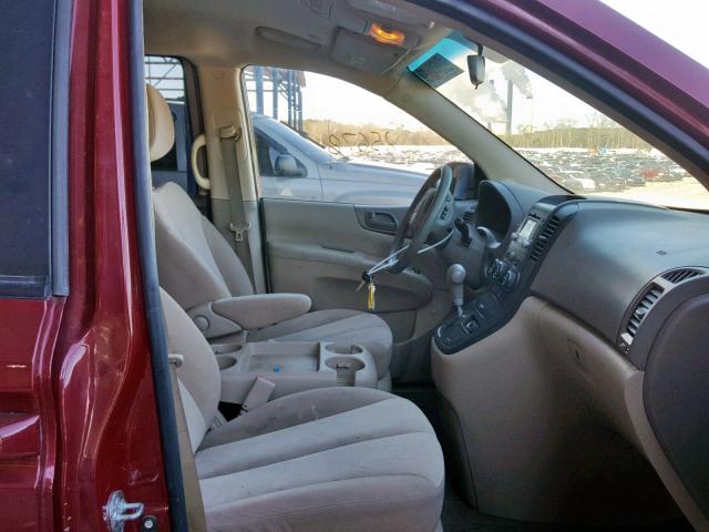 KNDMG4C77C6474719 - 2012 KIA SEDONA LX RED photo 5