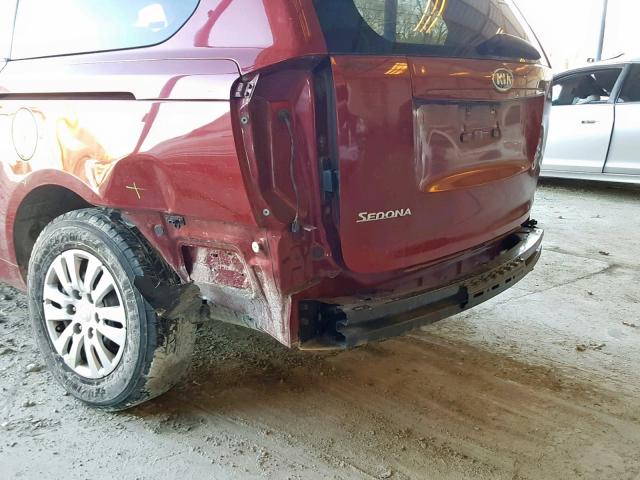 KNDMG4C77C6474719 - 2012 KIA SEDONA LX RED photo 9