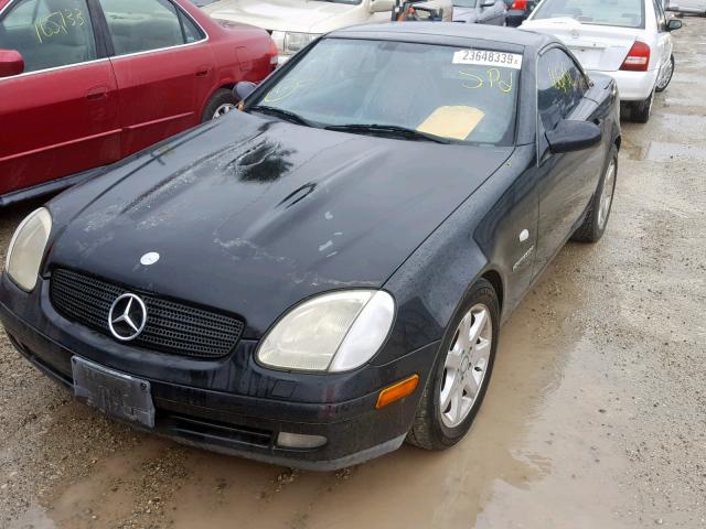 WDBKK47F8WF003740 - 1998 MERCEDES-BENZ SLK 230 KO BLACK photo 2