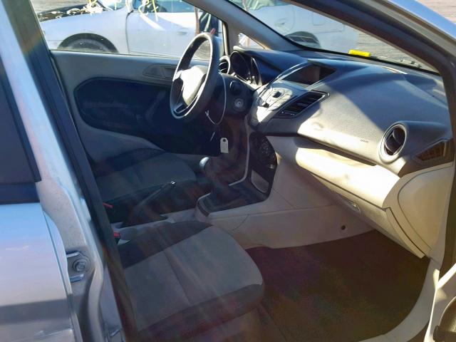 3FADP4AJ4CM169781 - 2012 FORD FIESTA S SILVER photo 5