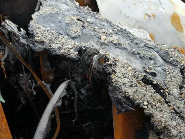 KNDJT2A52D7636143 - 2013 KIA SOUL 烧焦的 照片 8