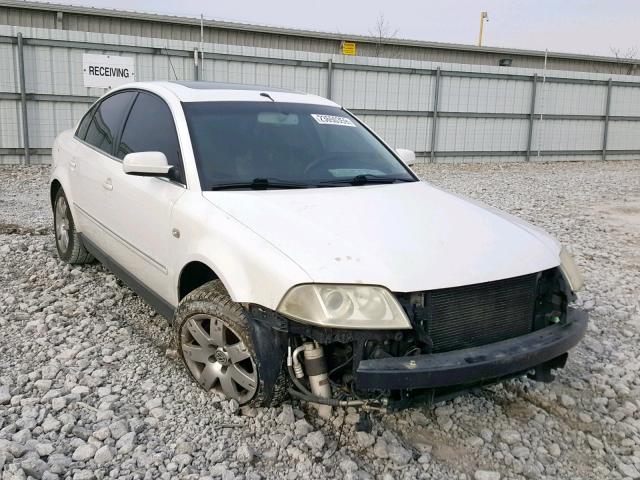 WVWRH63B92P220196 - 2002 VOLKSWAGEN PASSAT GLX 白色 照片 1