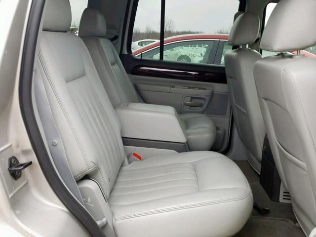 5LMEU88H95ZJ04839 - 2005 LINCOLN AVIATOR 银色 照片 6