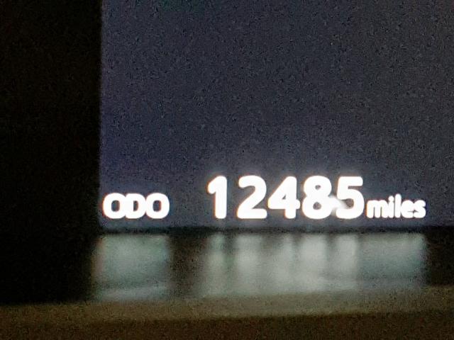 JTDKARFP9H3064031 - 2017 TOYOTA PRIUS PRIM ვერცხლისფერი ფოტო 8