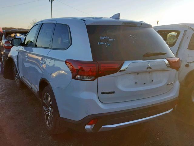 JA4AD3A3XJZ037180 - 2018 MITSUBISHI OUTLANDER WHITE photo 3