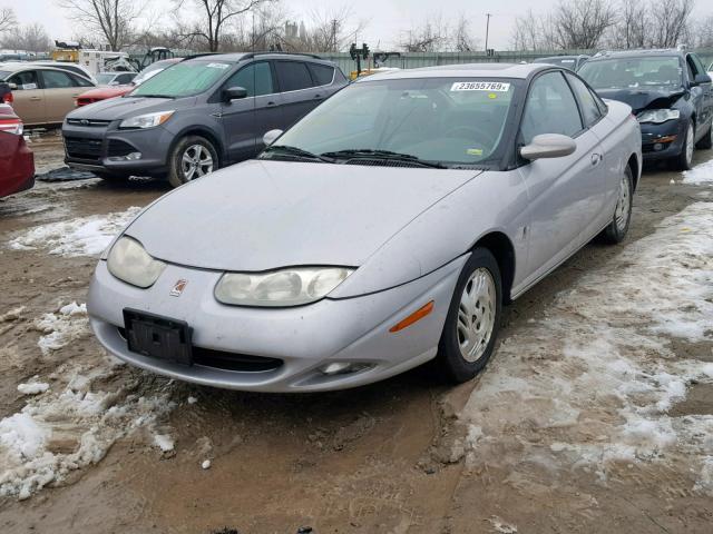 1G8ZY127X1Z347648 - 2001 SATURN SC2 SILVER photo 2