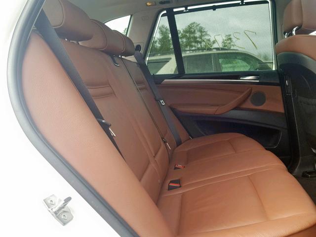 5UXZV8C51CL426179 - 2012 BMW X5 XDRIVE5 WHITE photo 6