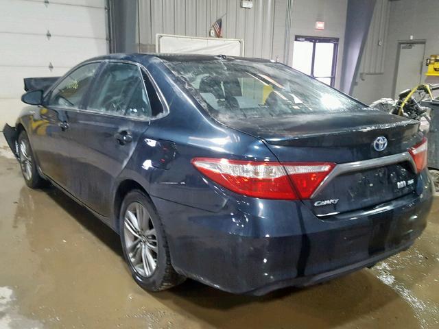 4T1BD1FK8FU159499 - 2015 TOYOTA CAMRY HYBR BLUE photo 3