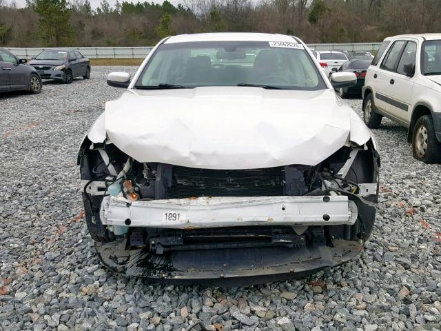 1FAHP2EW1AG101246 - 2010 FORD TAURUS SEL WHITE photo 9