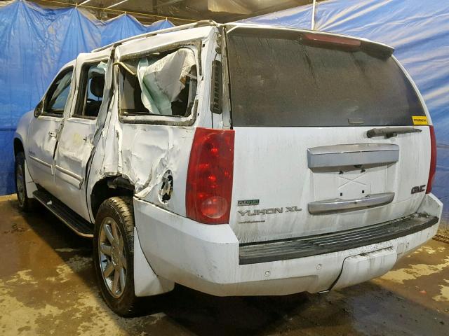 1GKS2KE39BR116883 - 2011 GMC YUKON XL K WHITE photo 3