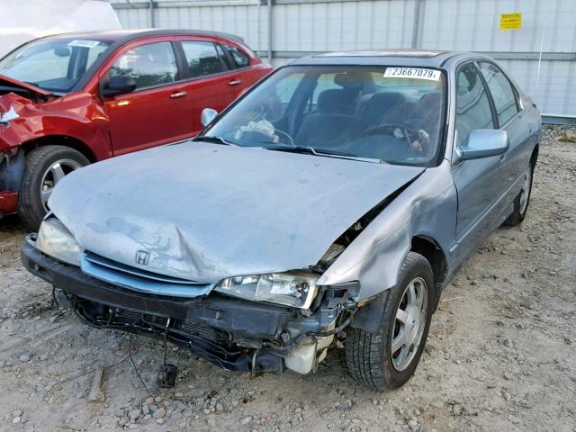 1HGCD5652RA157569 - 1994 HONDA ACCORD EX BLUE photo 2