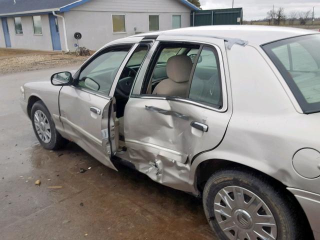 2MEFM74V46X606746 - 2006 MERCURY GRAND MARQ SILVER photo 9