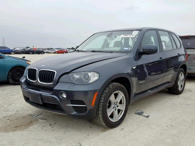 5UXZV4C54BL738715 - 2011 BMW X5 XDRIVE3 GRAY photo 2