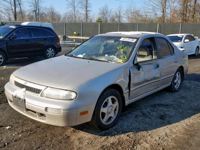 1N4BU31F2PC132774 - 1993 NISSAN ALTIMA XE GOLD photo 9