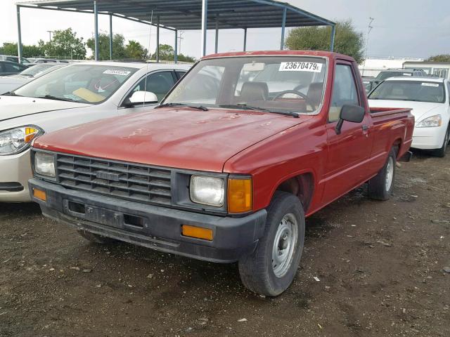 JT4RN55R7G0181783 - 1986 TOYOTA PICKUP 1/2 RED photo 2