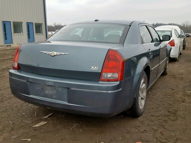 2C3KA53GX6H342219 - 2006 CHRYSLER 300 TOURIN BLUE photo 4