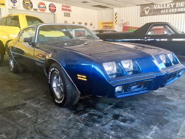 1G2AS87A9BL136922 - 1981 PONTIAC FIREBIRD BLUE photo 1