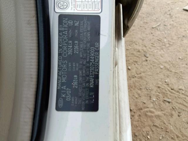 KNAFE121075449003 - 2007 KIA SPECTRA EX WHITE photo 10