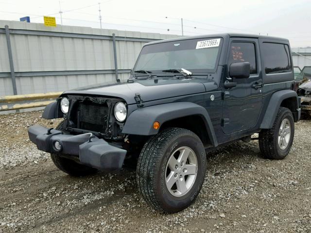 1C4AJWAG3GL301998 - 2016 JEEP WRANGLER S GRAY photo 2