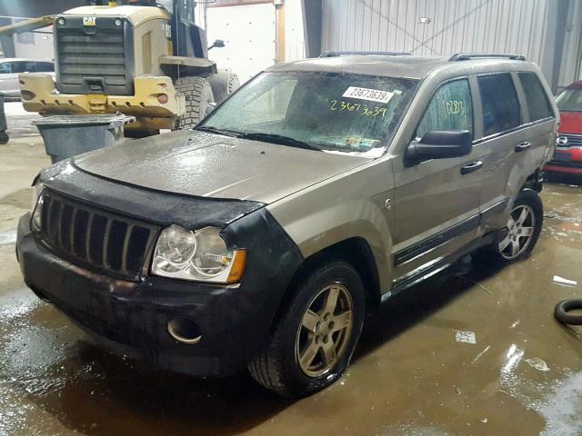 1J4HR48N35C502498 - 2005 JEEP GRAND CHER TAN photo 2