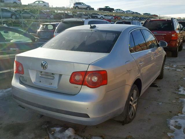 3VWDT71K66M800449 - 2006 VOLKSWAGEN JETTA TDI SILVER photo 4