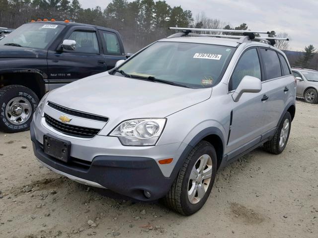 3GNAL2EK6DS639233 - 2013 CHEVROLET CAPTIVA LS 银色 照片 2