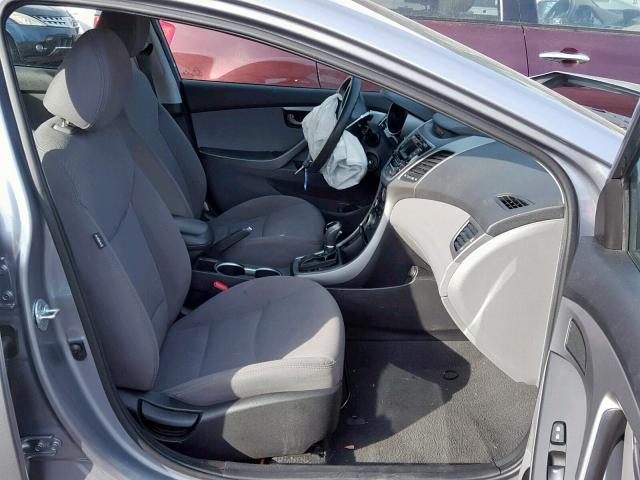 5NPDH4AE6GH769479 - 2016 HYUNDAI ELANTRA SE SILVER photo 5